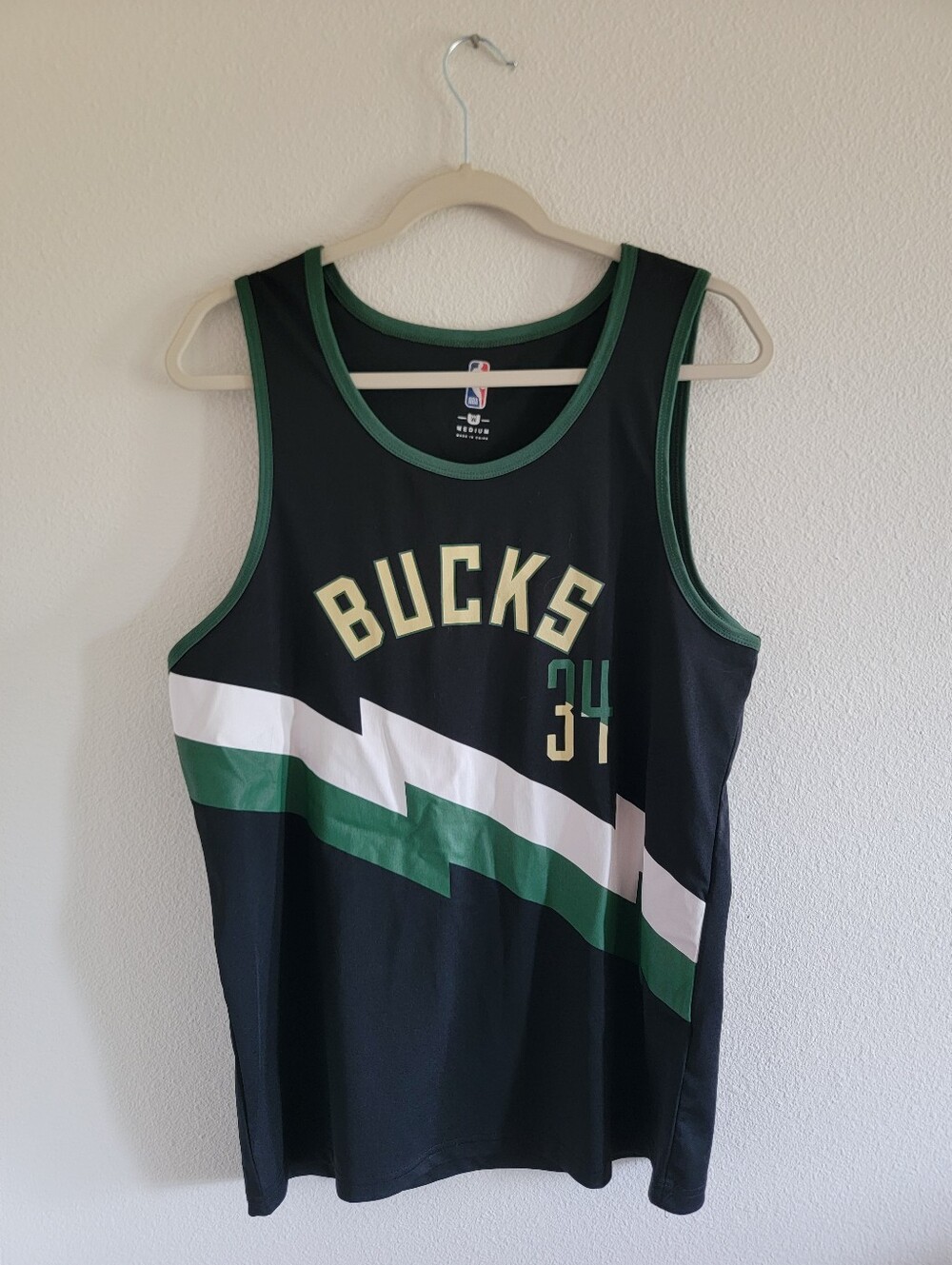 NBA Milwaukee Bucks Giannis Antetokounmpo 34 Jersey Tank Top Size Medium - Picture 1 of 4